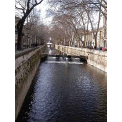 Les grandes ( ? ) eaux de N�mes
