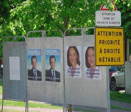 Sur la route ou au gouvernement ?