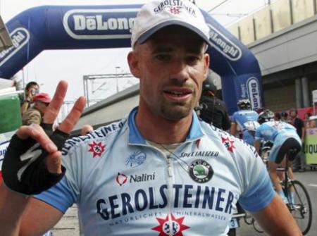 4 �me �tape et d�j�....