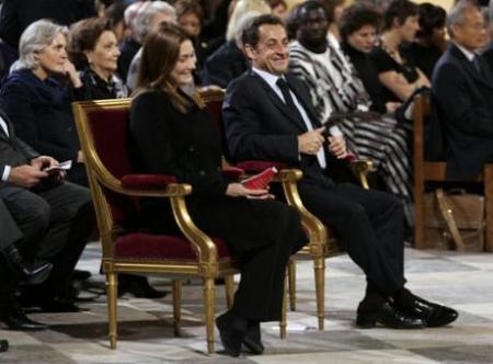 Nicolas Sakozy ( hilare ) veut du respect